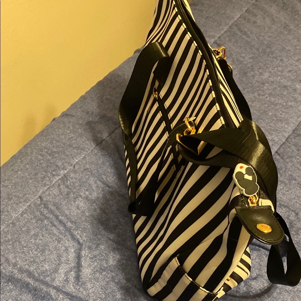 Alice + Olivia Black and White Striped Shoulder Bag - Picture 5 of 8